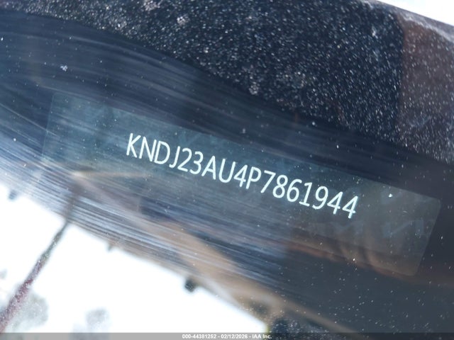 KNDJ23AU4P7861944 KIA SOUL LX