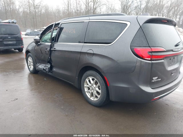 Продажа на аукционе авто 2022 Chrysler Pacifica Touring L, vin: 2C4RC1BG8NR111245, номер лота: 44381256