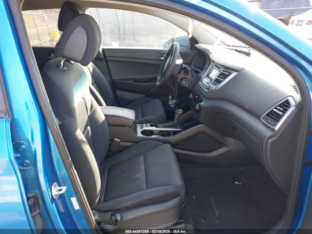 44381289 :رقم المزاد ، KM8J33A41GU224472 vin ، 2016 Hyundai Tucson Se مزاد بيع