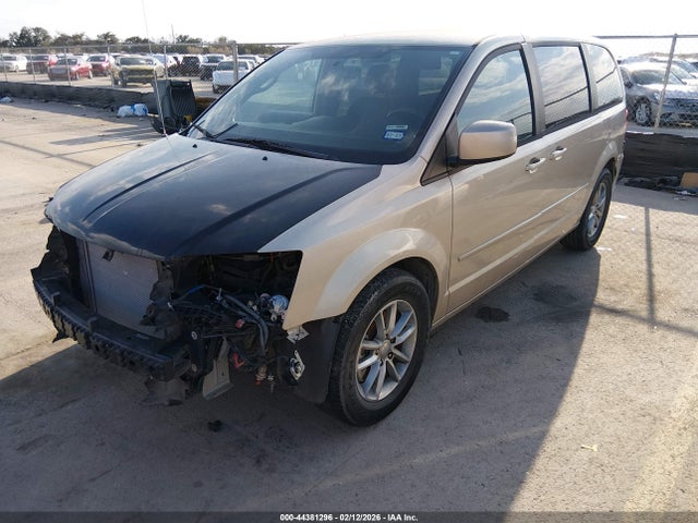 2C4RDGEG5ER151097 Dodge Grand Caravan R/t