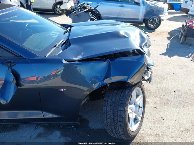 1G1FB3DS5P0128738 Chevrolet Camaro Rwd 1lt