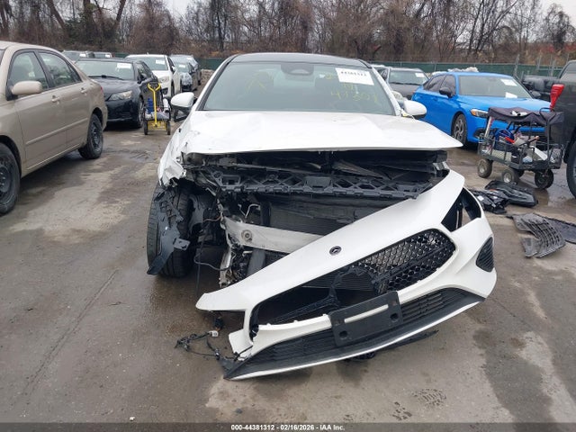2025 Mercedes-benz Cla 250 Coupe 4matic მანქანა იყიდება აუქციონზე, vin: W1K5J4HB0SN489835, აუქციონის ნომერი: 44381312
