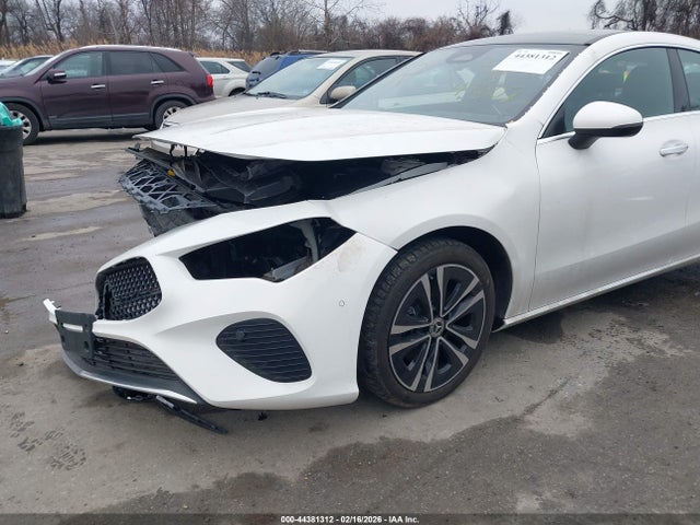 2025 Mercedes-benz Cla 250 Coupe 4matic მანქანა იყიდება აუქციონზე, vin: W1K5J4HB0SN489835, აუქციონის ნომერი: 44381312