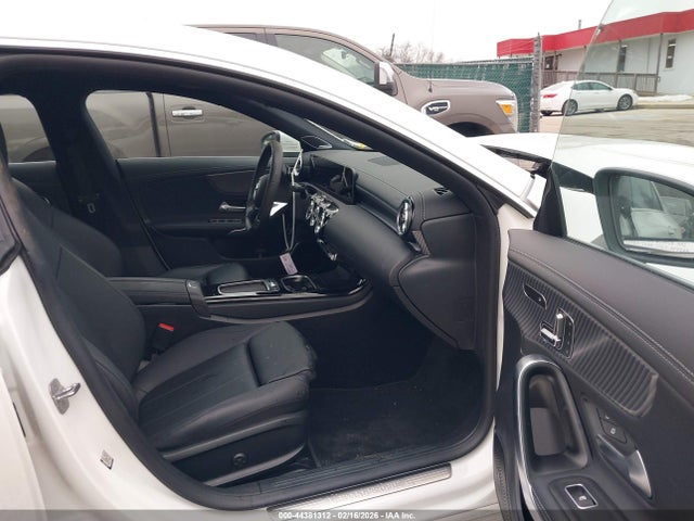 2025 Mercedes-benz Cla 250 Coupe 4matic მანქანა იყიდება აუქციონზე, vin: W1K5J4HB0SN489835, აუქციონის ნომერი: 44381312
