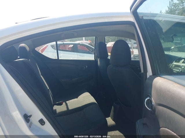 3N1CN7AP9HK439871 Nissan Versa 1.6 Sv
