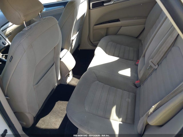 3FA6P0H79JR212720 Ford FUSION SE