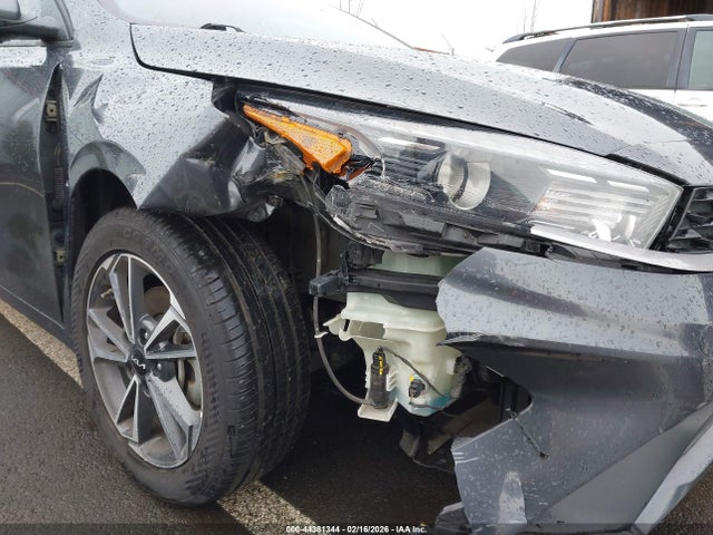 3KPF24AD9NE446627 KIA Forte Lxs