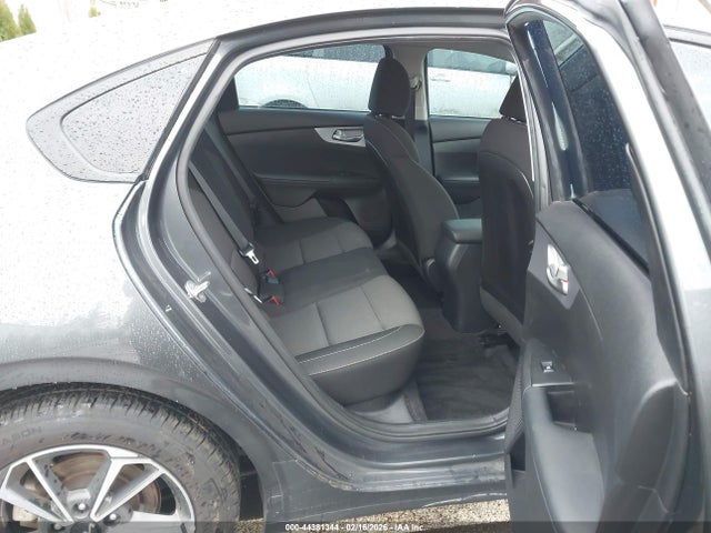 3KPF24AD9NE446627 KIA Forte Lxs