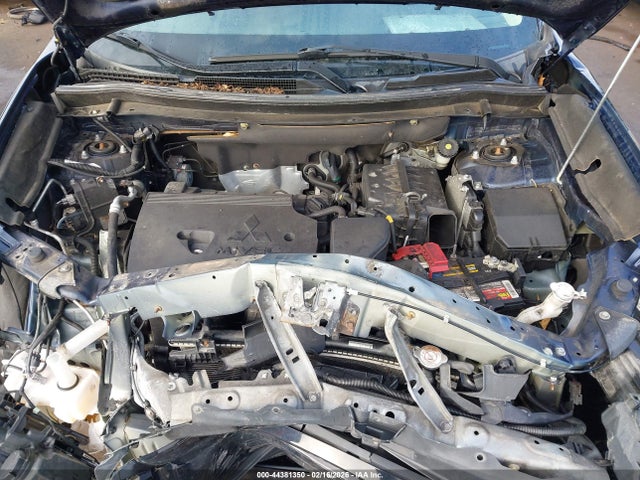 2018 MITSUBISHI OUTLANDER JA4AZ3A3XJZ058628 Photo 9