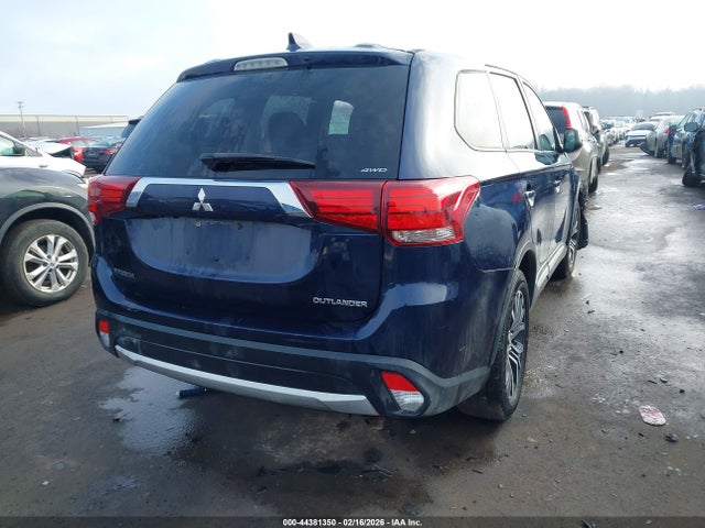 2018 MITSUBISHI OUTLANDER JA4AZ3A3XJZ058628 Photo 3