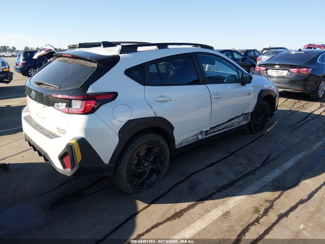44381353 :رقم المزاد ، 4S4GUHF68R3711370 vin ، 2024 Subaru Crosstrek Sport مزاد بيع