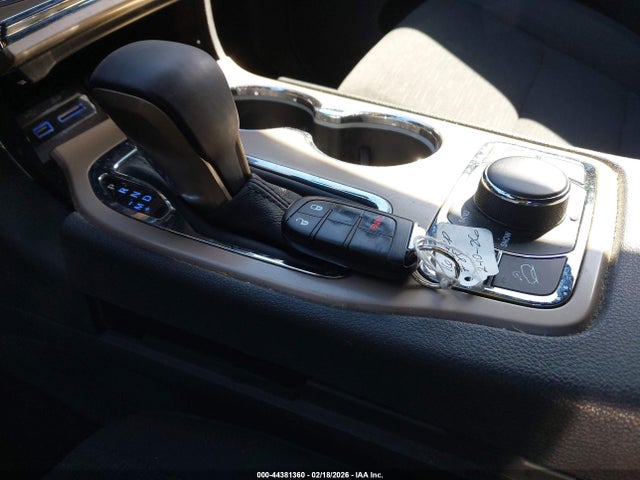 1C4RJFAG5GC471475 Jeep Grand Cherokee Laredo