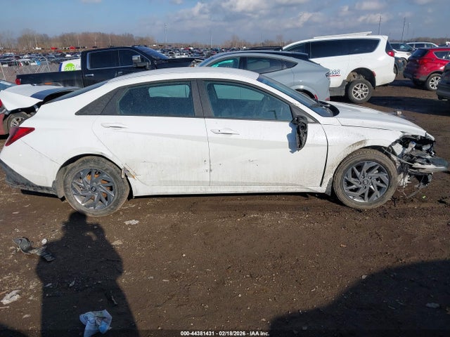 Продаж на аукціоні авто 2024 Hyundai Elantra Sel, vin: KMHLM4DG9RU712718, номер лоту: 44381431