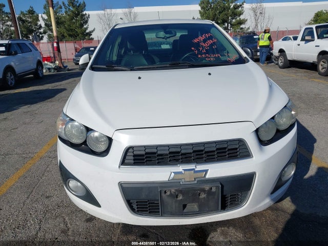 1G1JE5SB0G4141583 Chevrolet Sonic Ltz Auto