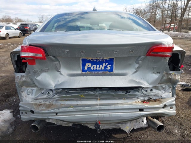 44381562 :رقم المزاد ، YV140MTL9J2456528 vin ، 2018 Volvo S60 T5 Dynamic مزاد بيع