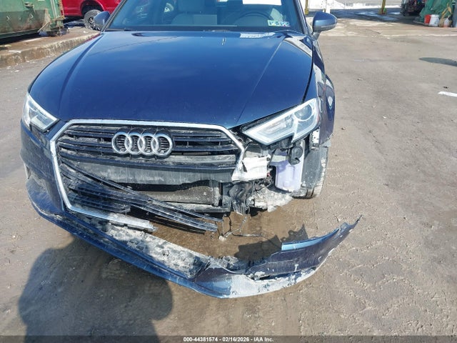 2017 AUDI A3 WAUB8GFFXH1012956 Photo 5