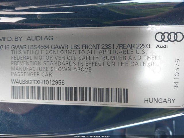 2017 AUDI A3 WAUB8GFFXH1012956 Photo 8