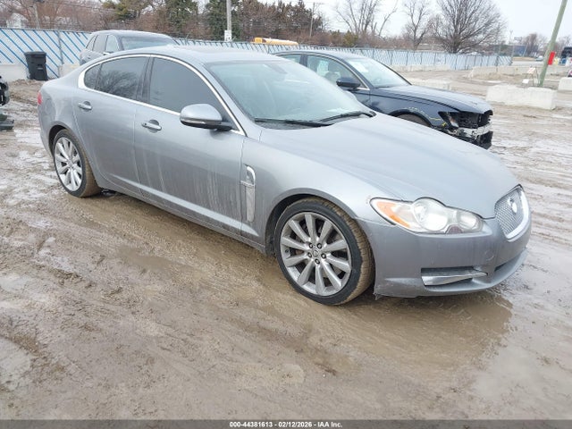 2011 JAGUAR XF SAJWA0GB5BLR88457 Photo 0
