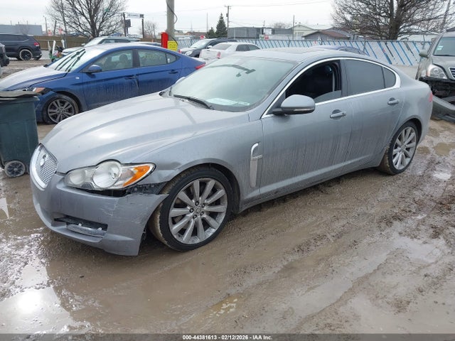 2011 JAGUAR XF SAJWA0GB5BLR88457 Photo 1