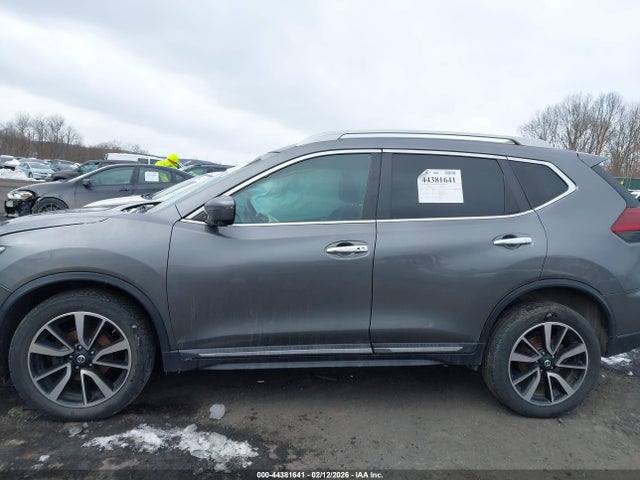 44381641 :رقم المزاد ، 5N1AT2MV0KC781533 vin ، 2019 Nissan Rogue S/sl/sv مزاد بيع