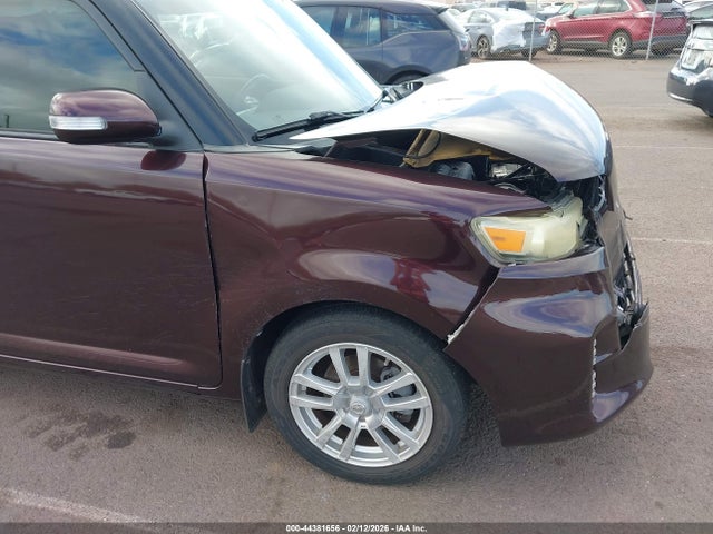 Scion Xb 686 Parklan Edition 2015 JTLZE4FE7FJ078480 Image 18
