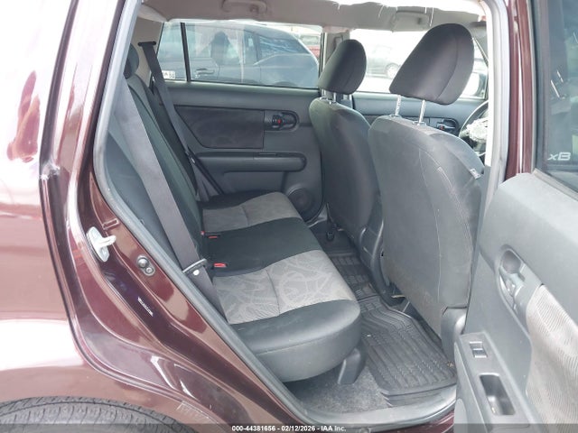 Scion Xb 686 Parklan Edition 2015 JTLZE4FE7FJ078480 Image 8