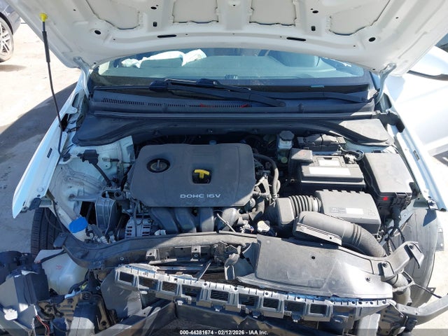 5NPD84LFXHH115236 Hyundai ELANTRA SE