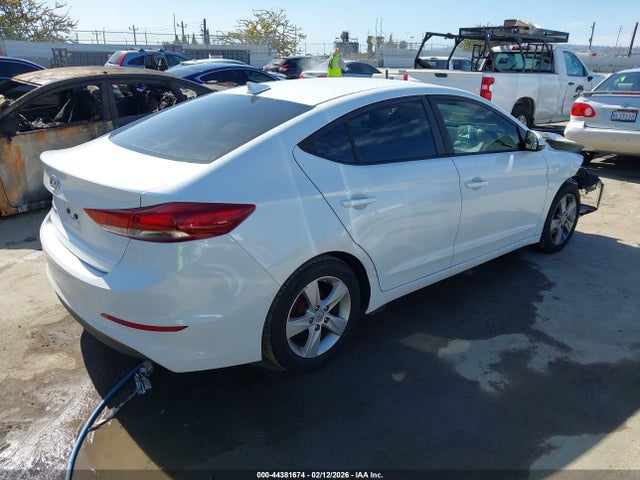 5NPD84LFXHH115236 Hyundai ELANTRA SE