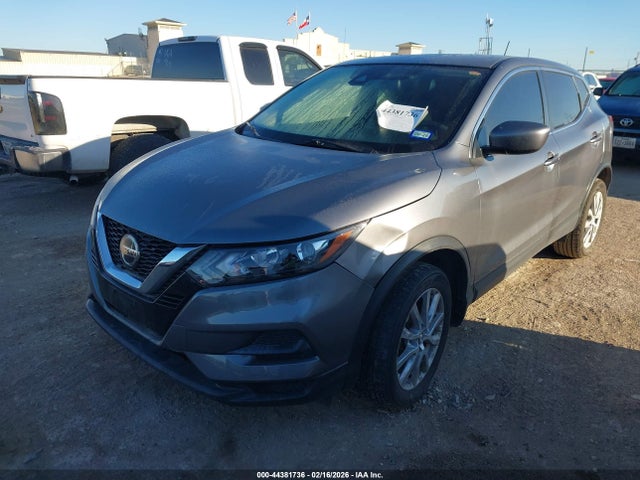 JN1BJ1AV6MW568183 Nissan Rogue Sport S Fwd Xtronic Cvt