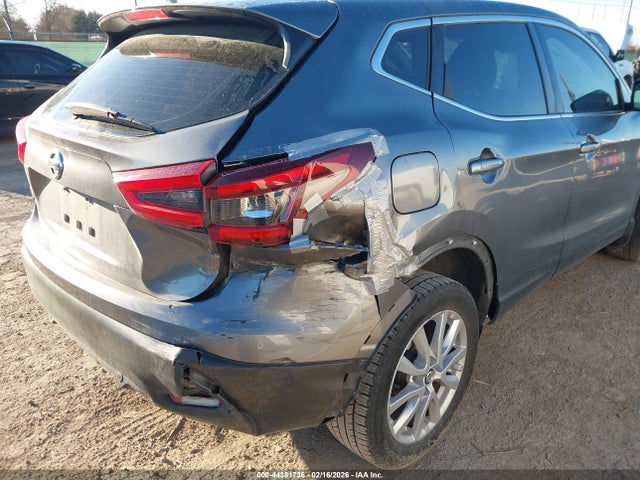 JN1BJ1AV6MW568183 Nissan Rogue Sport S Fwd Xtronic Cvt