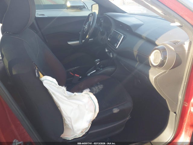 3N1CP5CU8JL530910 Nissan KICKS SR