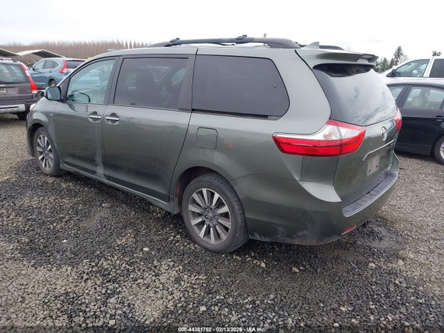 5TDDZ3DC9JS197942 Toyota Sienna Xle 7 Passenger