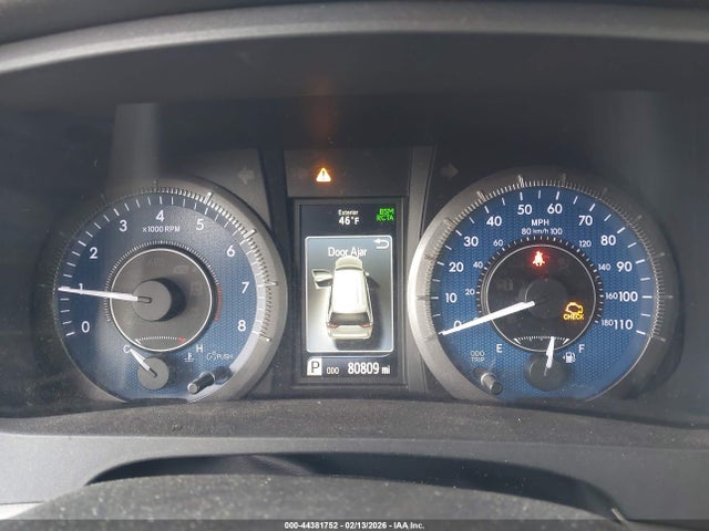 5TDDZ3DC9JS197942 Toyota Sienna Xle 7 Passenger