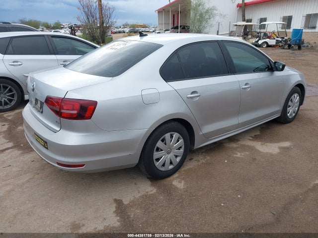 3VW267AJ4GM280615 Volkswagen Jetta 1.4t S