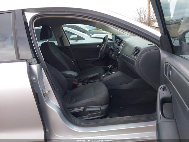 3VW267AJ4GM280615 Volkswagen Jetta 1.4t S