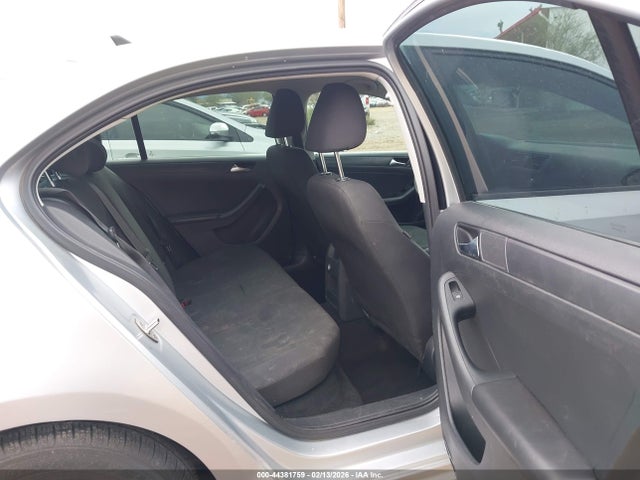 3VW267AJ4GM280615 Volkswagen Jetta 1.4t S