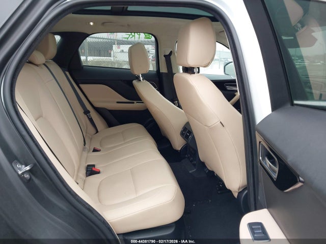 2019 JAGUAR F-PACE SADCJ2FXXKA356449 Photo 7