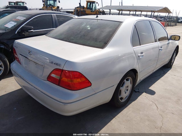 2002 LEXUS LS 430 JTHBN30F220086722 Photo 3