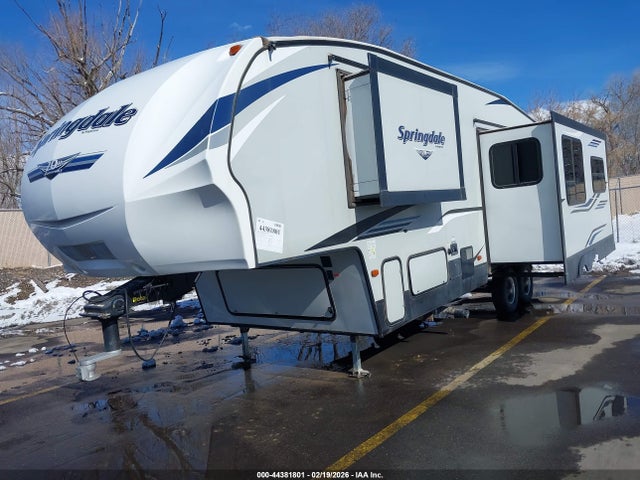 4YDF2722XK3104733 Keystone Hideout Sg272fwre