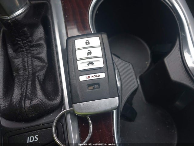 2017 Acura Tlx მანქანა იყიდება აუქციონზე, vin: 19UUB1F33HA010404, აუქციონის ნომერი: 44381822