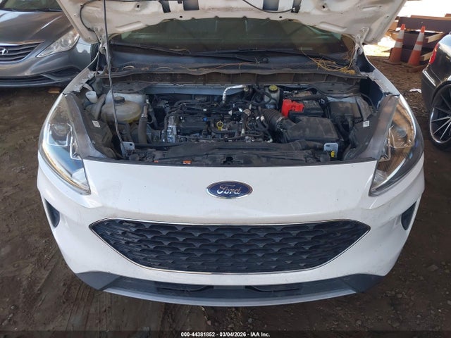 1FMCU9G66NUA60439 Ford ESCAPE SE