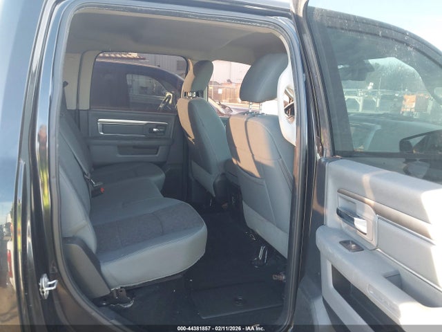 44381857 :رقم المزاد ، 1C6RR7LG1GS410083 vin ، 2016 Ram 1500 Big Horn مزاد بيع