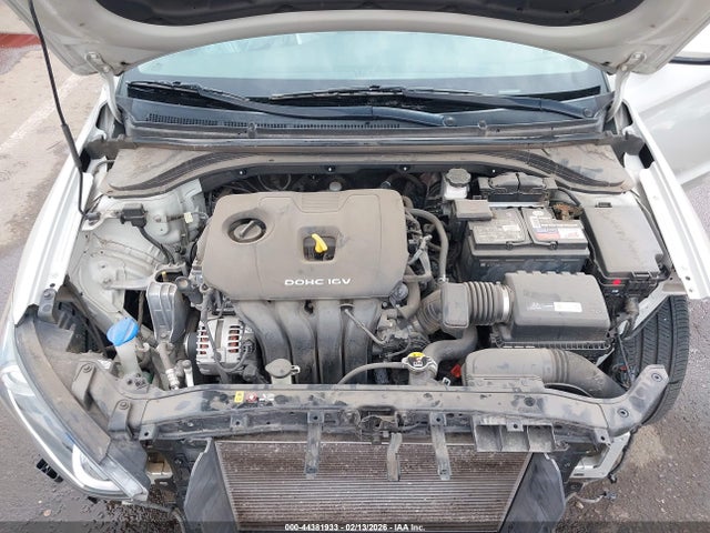 KMHD84LFXHU358725 Hyundai Elantra Value Edition