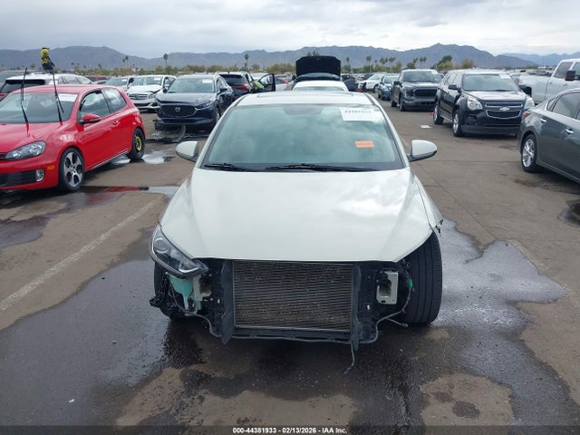 KMHD84LFXHU358725 Hyundai Elantra Value Edition