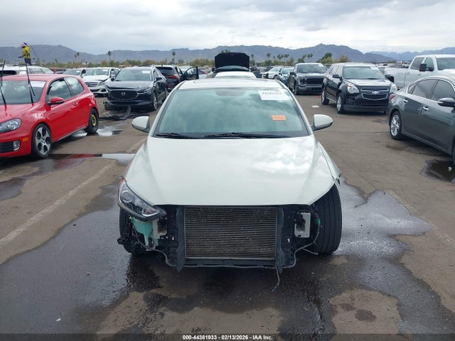 KMHD84LFXHU358725 Hyundai Elantra Value Edition