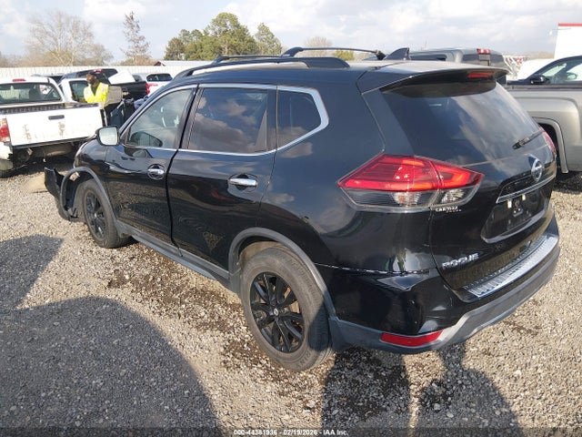 2017 Nissan Rogue Sv მანქანა იყიდება აუქციონზე, vin: 5N1AT2MT8HC830839, აუქციონის ნომერი: 44381936