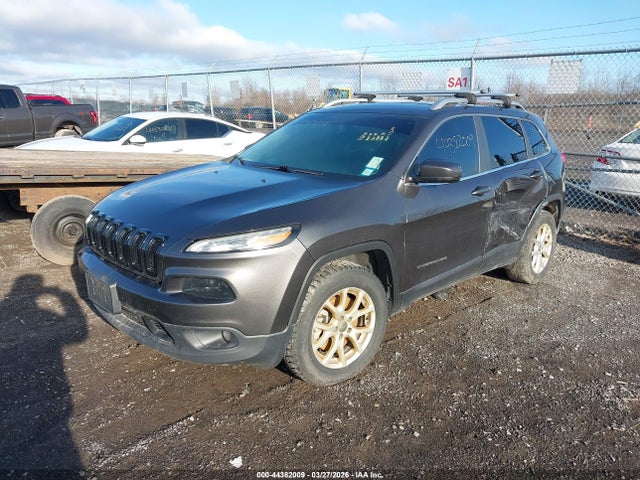 Продажа на аукционе авто 2016 Jeep Cherokee Latitude, vin: 1C4PJMCS8GW131393, номер лота: 44382009