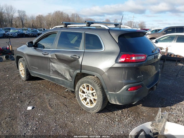 Продажа на аукционе авто 2016 Jeep Cherokee Latitude, vin: 1C4PJMCS8GW131393, номер лота: 44382009
