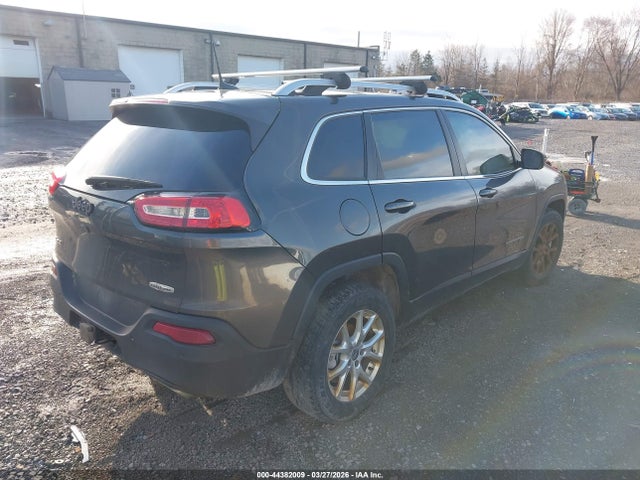Продажа на аукционе авто 2016 Jeep Cherokee Latitude, vin: 1C4PJMCS8GW131393, номер лота: 44382009