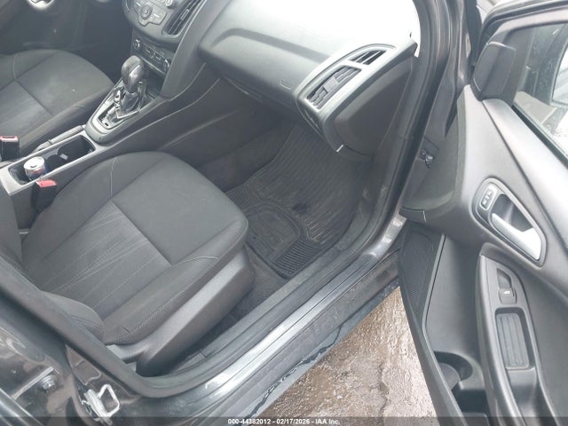 Ford FOCUS SE 2018 1FADP3F24JL237653 Image 5